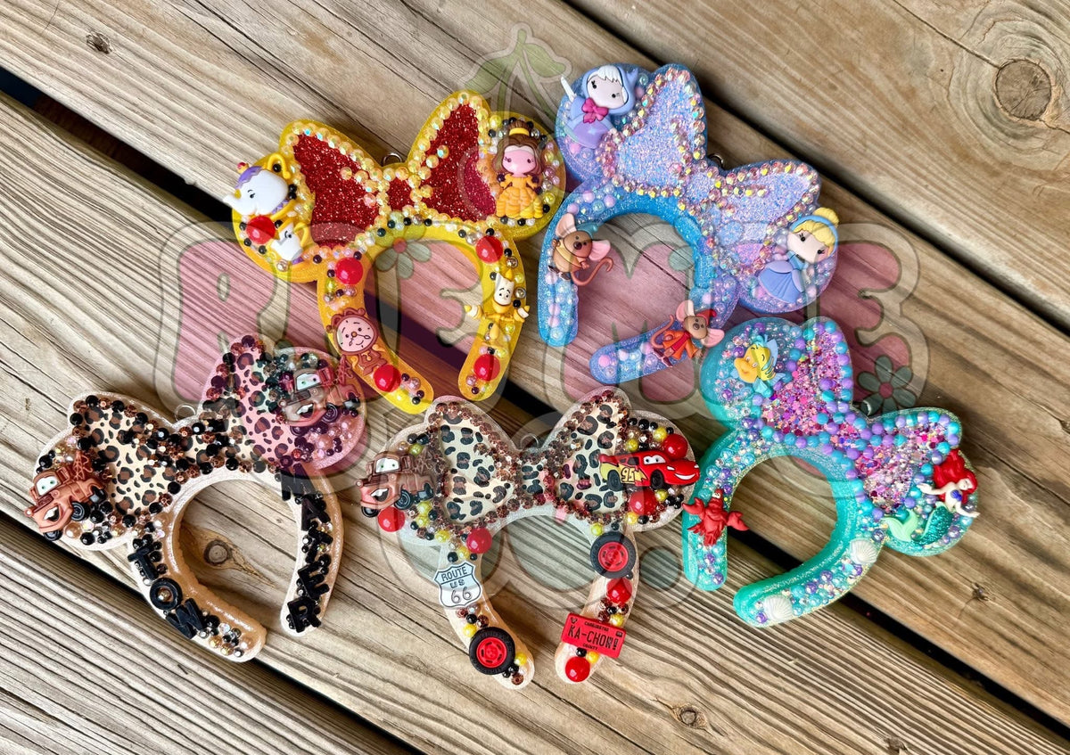 #450 VIP Mouse Inspired Bow Large Ears Freshie Mold Exclusive can be used with Leopard & Lace Cardstock