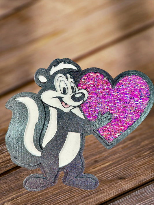 #127 Valentines Skunk Heart Freshie Mold Exclusive