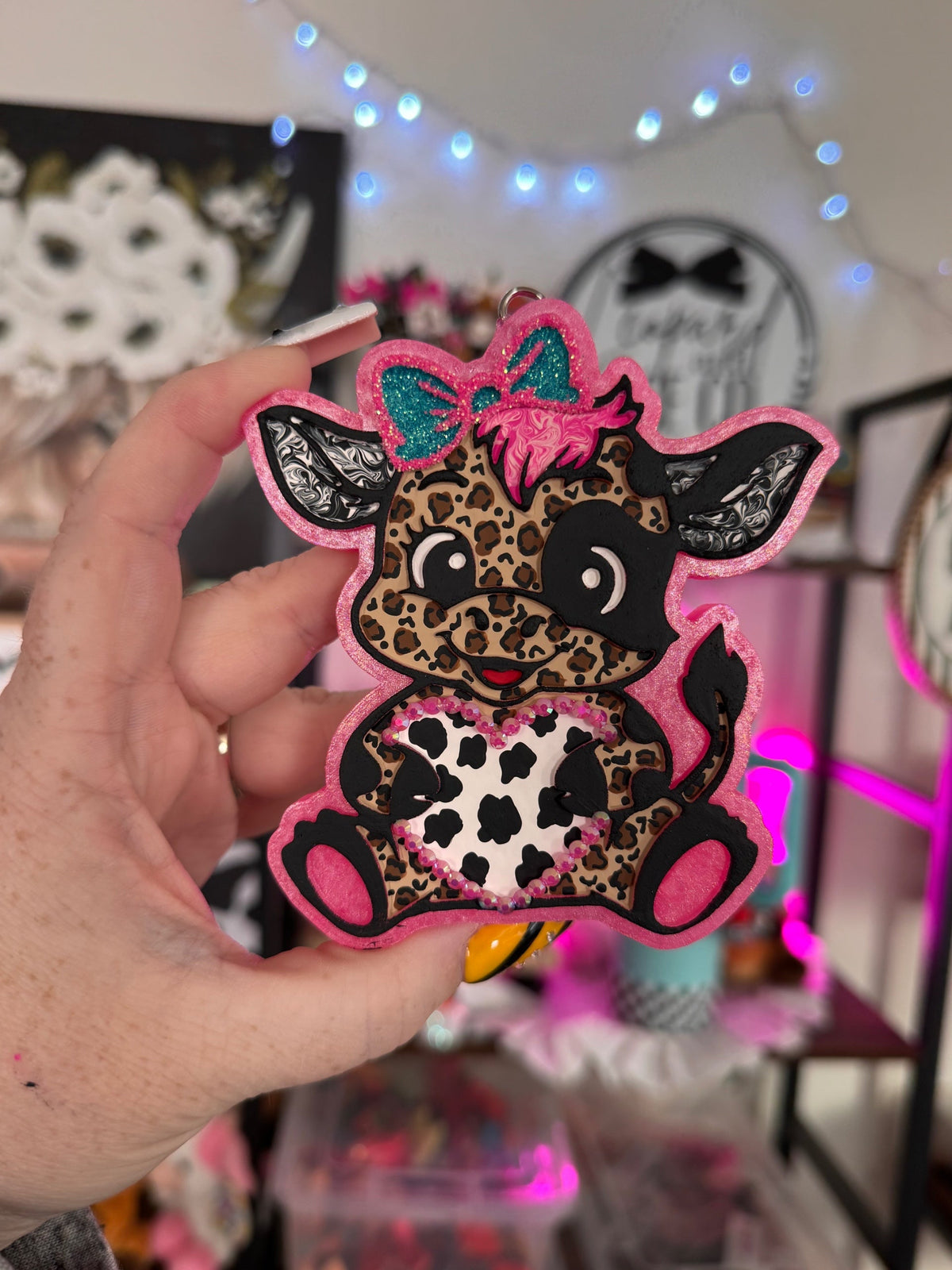 #117 Valentines Cow Heart With Bow Freshie Mold Exclusive