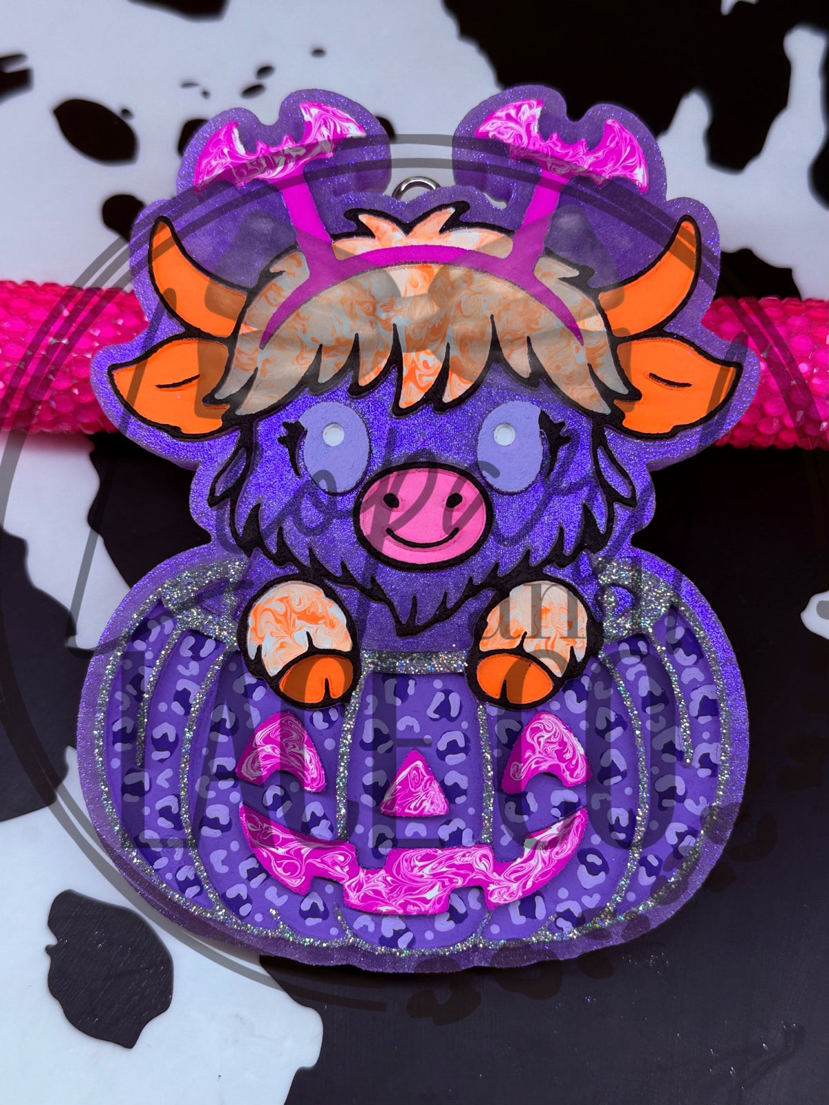 #392 Daisy Mae Highland Cow Halloween Bats Pumpkin Freshie Mold Exclusive